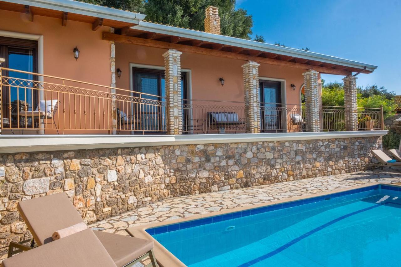 Apolis Villas & Suites Resort Parga Exterior foto